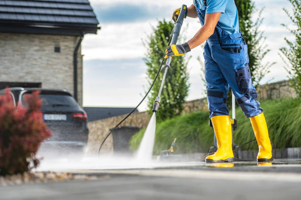 Best Pool Deck Cleaning  in Black River Falls, WI